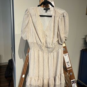 Size 0X. Forever 21 cream dress